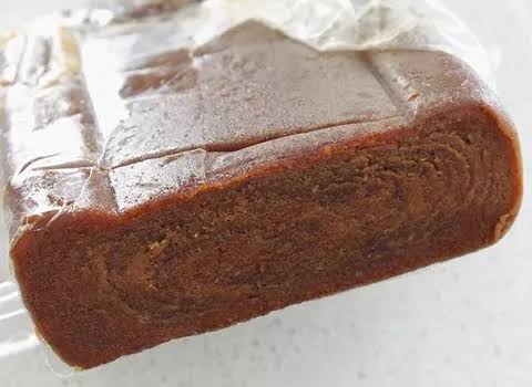 خمیر خرما در اصفهان با رنگ طبیعی و کیفیت پایدار مناسب تولیدکنندگان